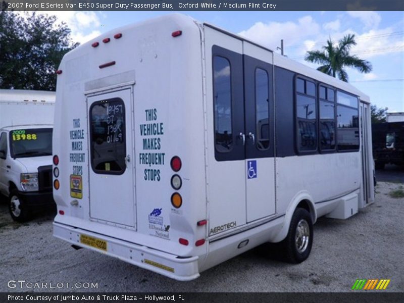 Oxford White / Medium Flint Grey 2007 Ford E Series Van E450 Super Duty Passenger Bus
