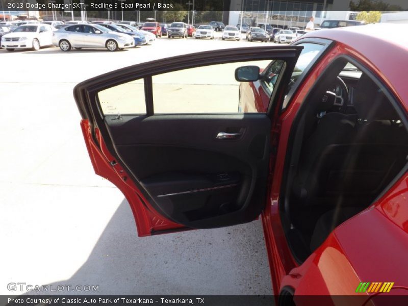 Redline 3 Coat Pearl / Black 2013 Dodge Charger SXT