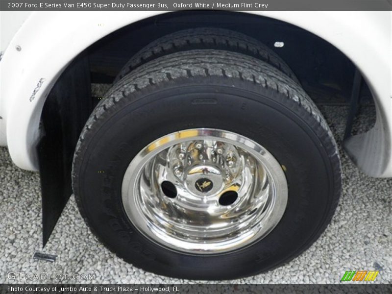  2007 E Series Van E450 Super Duty Passenger Bus Wheel
