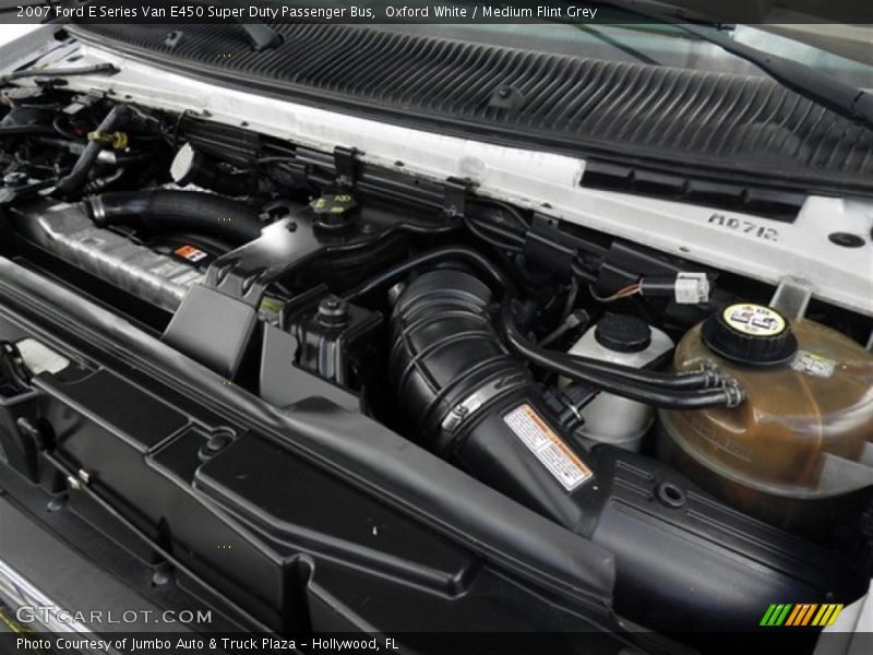  2007 E Series Van E450 Super Duty Passenger Bus Engine - 6.0 Liter OHV 32-Valve Power Stroke Turbo-Diesel V8
