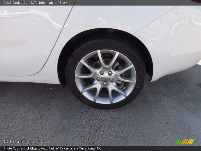 Bright White / Black 2013 Dodge Dart SXT