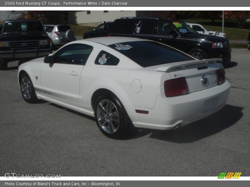 Performance White / Dark Charcoal 2009 Ford Mustang GT Coupe
