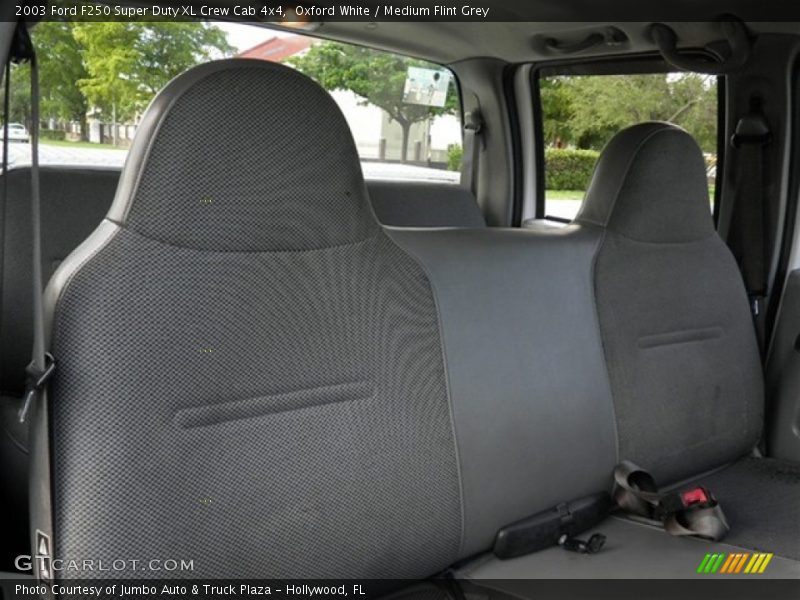 Oxford White / Medium Flint Grey 2003 Ford F250 Super Duty XL Crew Cab 4x4