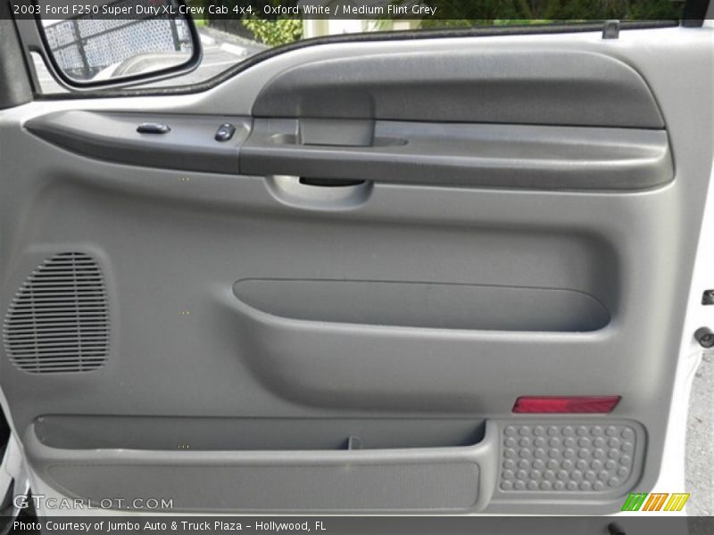 Oxford White / Medium Flint Grey 2003 Ford F250 Super Duty XL Crew Cab 4x4