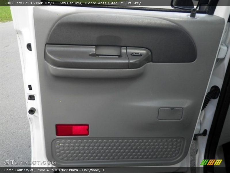 Oxford White / Medium Flint Grey 2003 Ford F250 Super Duty XL Crew Cab 4x4