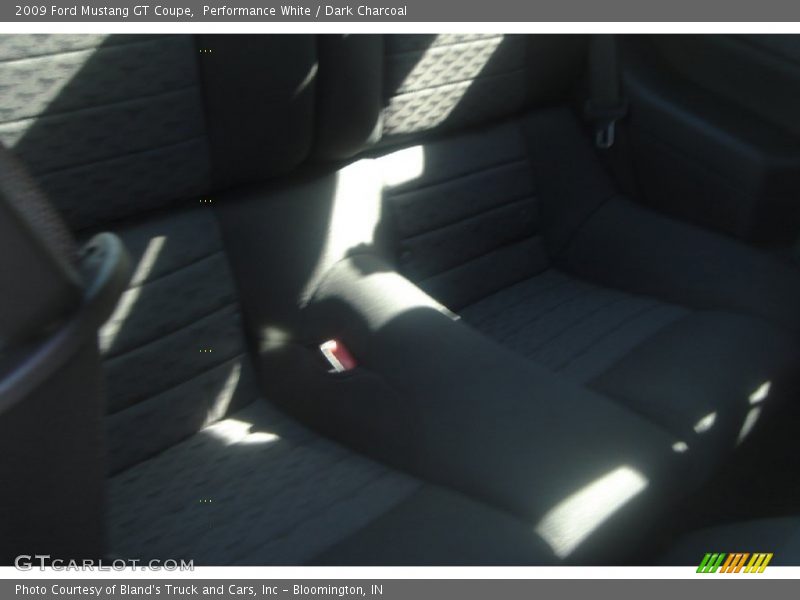 Performance White / Dark Charcoal 2009 Ford Mustang GT Coupe