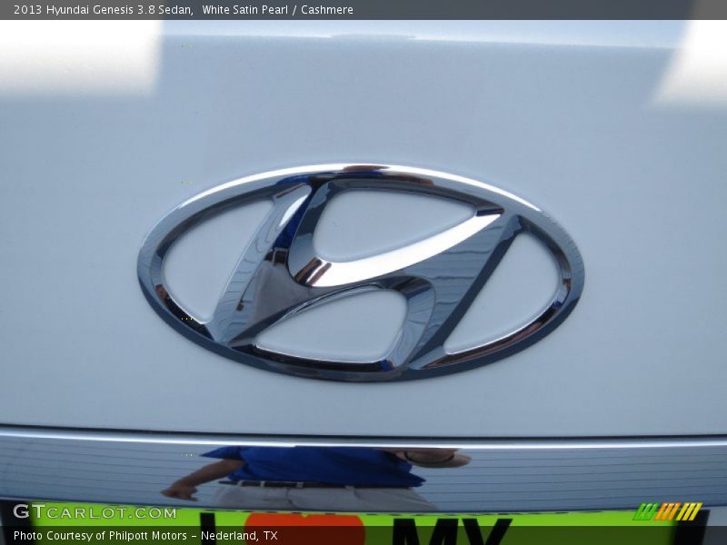 White Satin Pearl / Cashmere 2013 Hyundai Genesis 3.8 Sedan