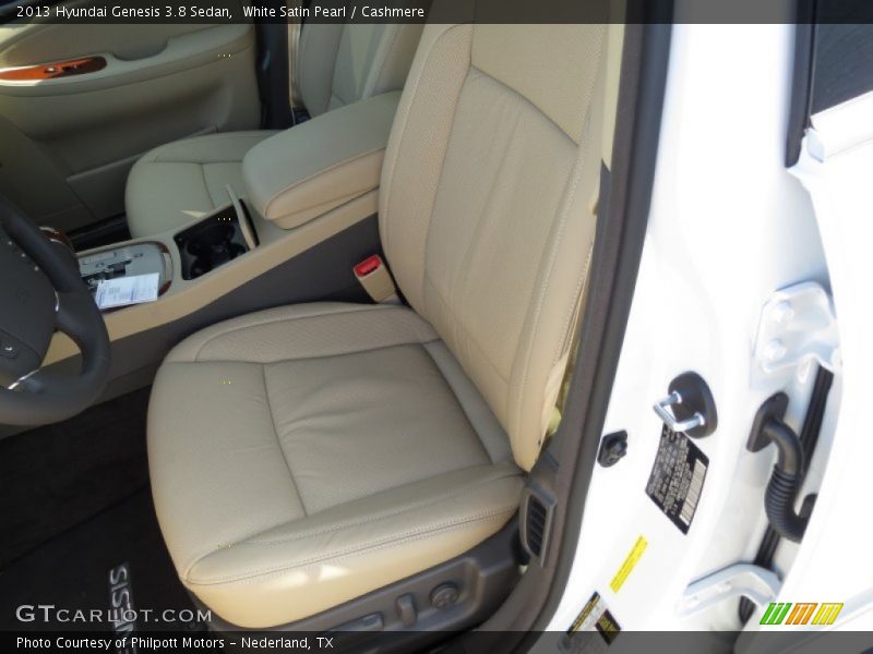 Front Seat of 2013 Genesis 3.8 Sedan