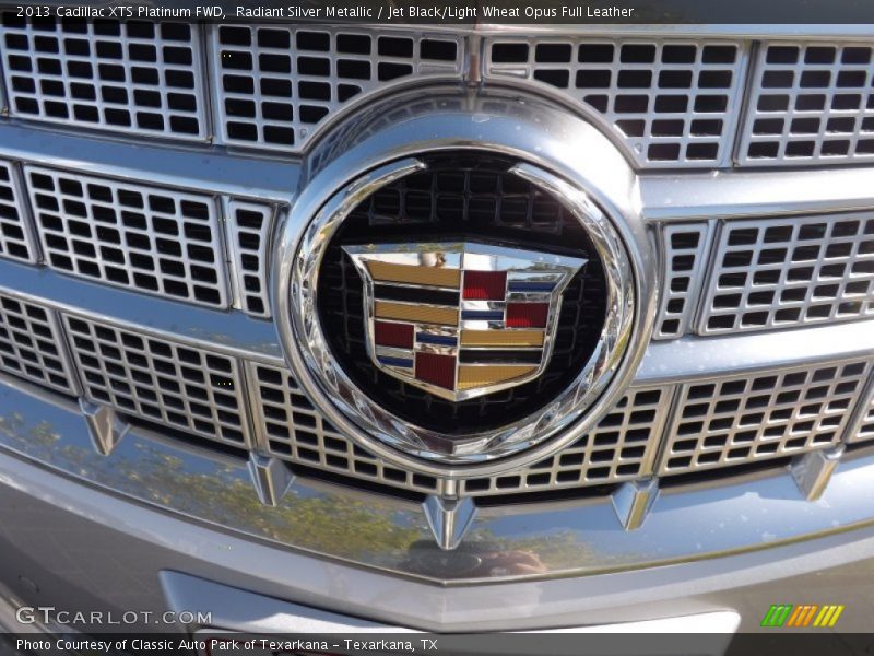  2013 XTS Platinum FWD Logo