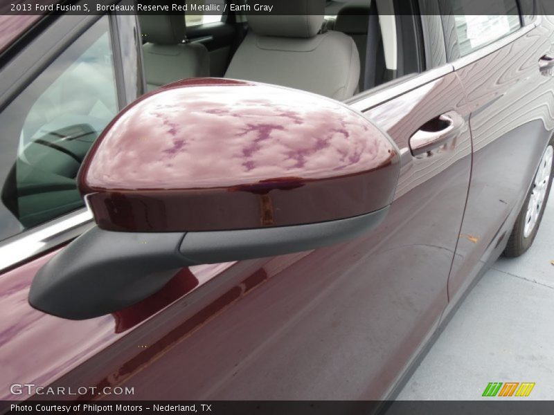 Bordeaux Reserve Red Metallic / Earth Gray 2013 Ford Fusion S
