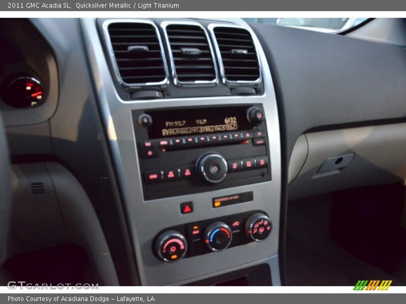 Quicksilver Metallic / Light Titanium 2011 GMC Acadia SL