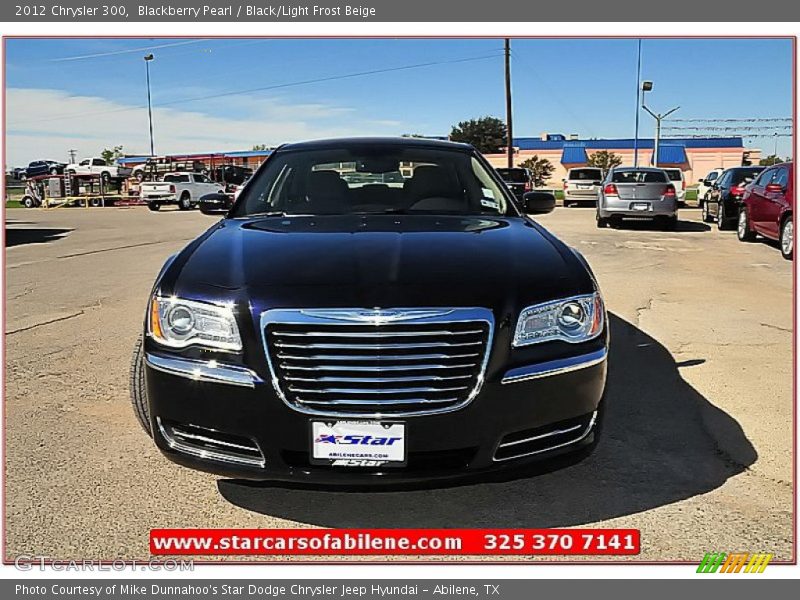 Blackberry Pearl / Black/Light Frost Beige 2012 Chrysler 300