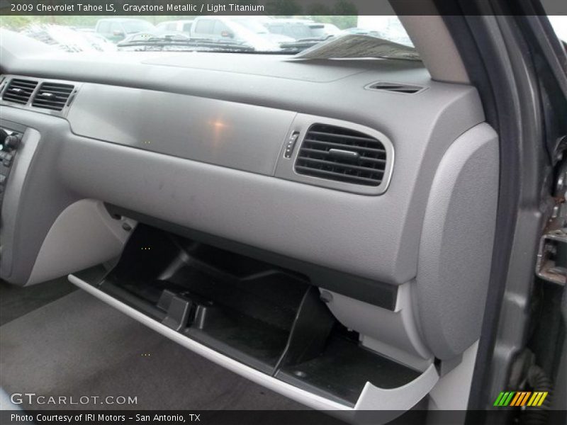 Graystone Metallic / Light Titanium 2009 Chevrolet Tahoe LS