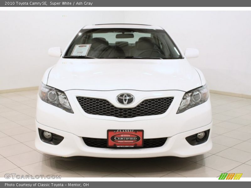 Super White / Ash Gray 2010 Toyota Camry SE