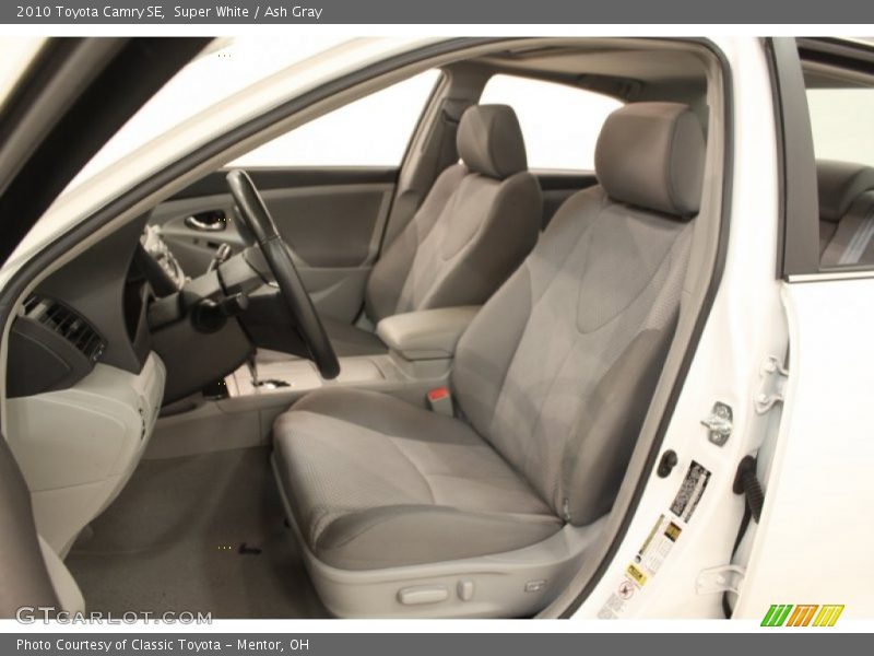 Super White / Ash Gray 2010 Toyota Camry SE