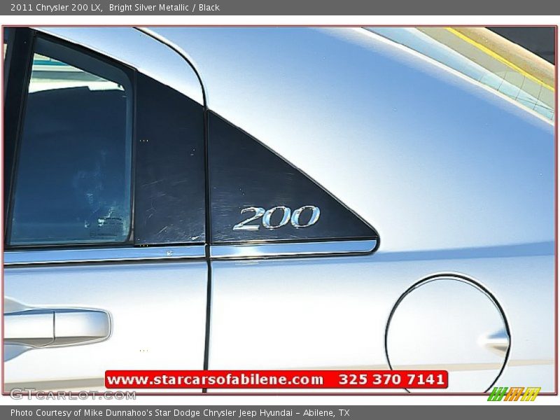 Bright Silver Metallic / Black 2011 Chrysler 200 LX
