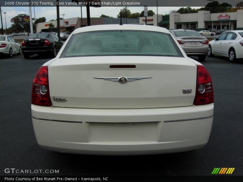 Cool Vanilla White / Dark Khaki/Light Graystone 2008 Chrysler 300 Touring
