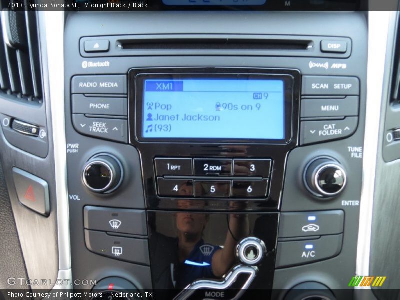Midnight Black / Black 2013 Hyundai Sonata SE