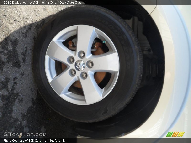 White Gold / Dark Slate Gray 2010 Dodge Journey SXT