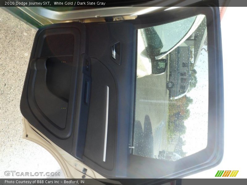 White Gold / Dark Slate Gray 2010 Dodge Journey SXT