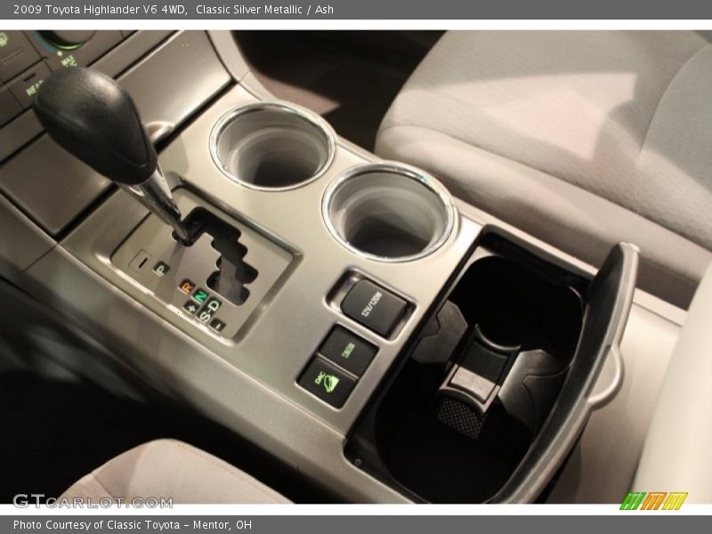 Classic Silver Metallic / Ash 2009 Toyota Highlander V6 4WD