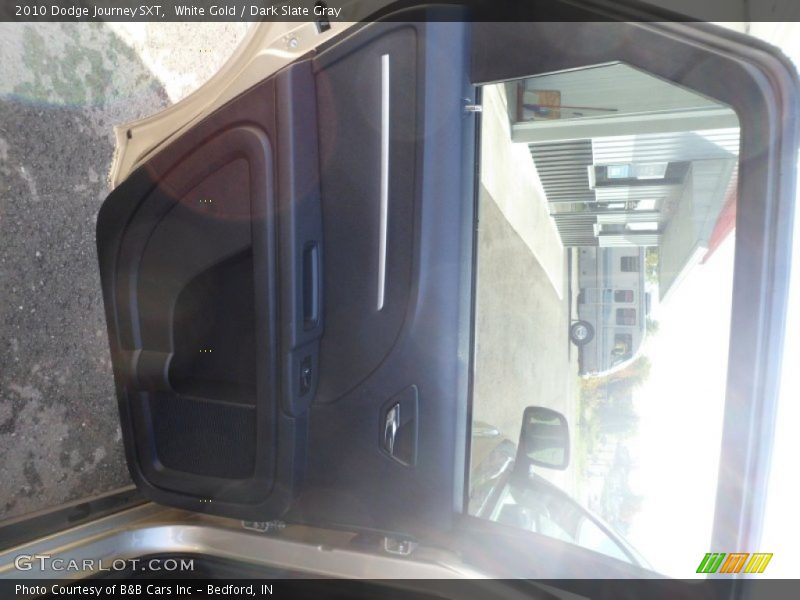 White Gold / Dark Slate Gray 2010 Dodge Journey SXT