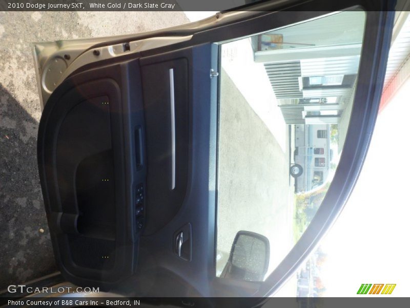 White Gold / Dark Slate Gray 2010 Dodge Journey SXT
