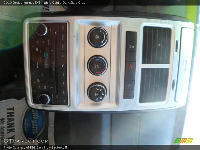 White Gold / Dark Slate Gray 2010 Dodge Journey SXT