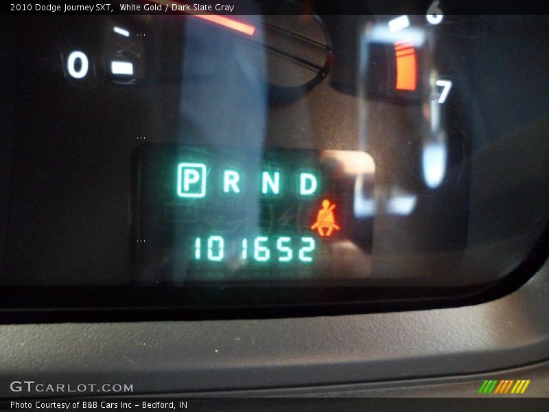 White Gold / Dark Slate Gray 2010 Dodge Journey SXT