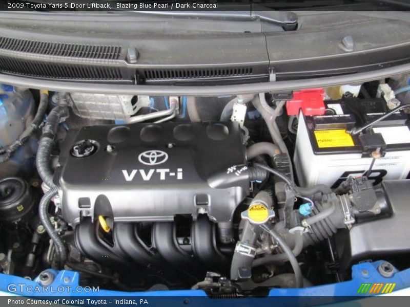 Blazing Blue Pearl / Dark Charcoal 2009 Toyota Yaris 5 Door Liftback