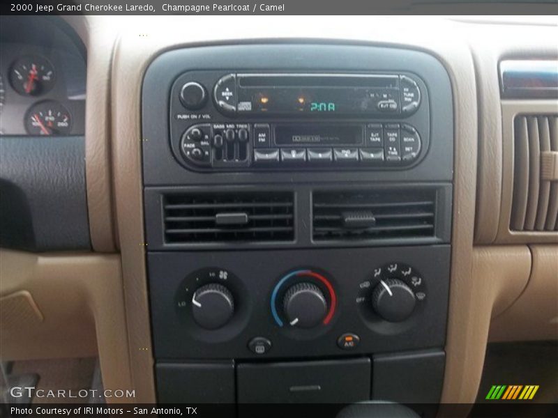 Champagne Pearlcoat / Camel 2000 Jeep Grand Cherokee Laredo