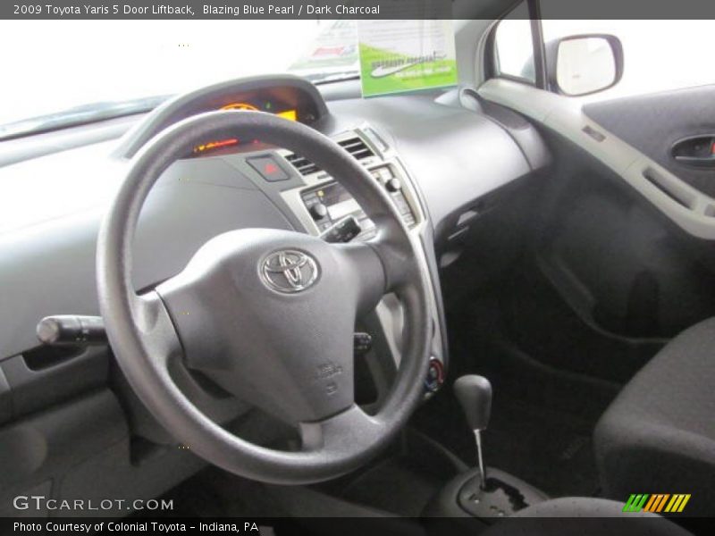 Blazing Blue Pearl / Dark Charcoal 2009 Toyota Yaris 5 Door Liftback