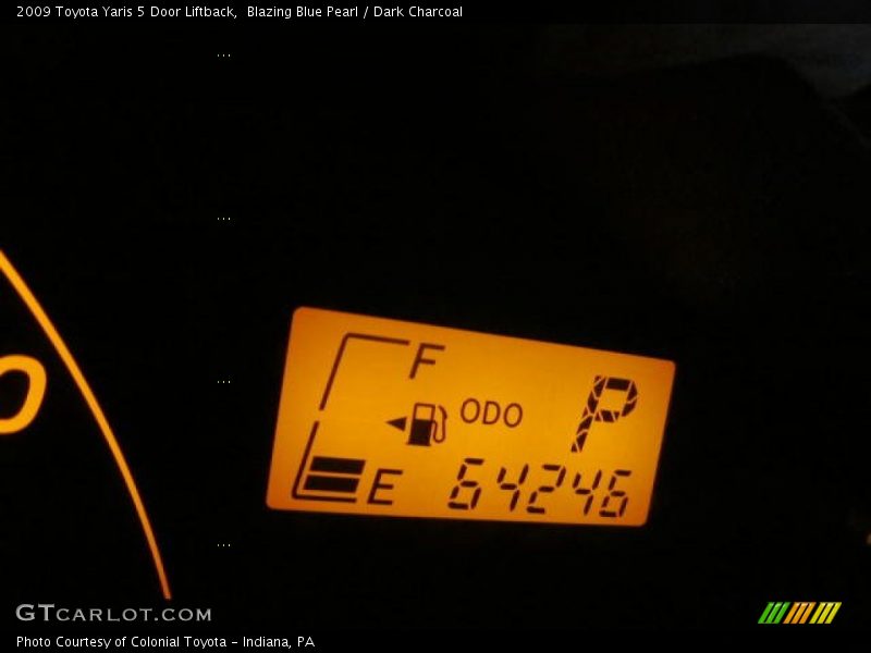 Blazing Blue Pearl / Dark Charcoal 2009 Toyota Yaris 5 Door Liftback