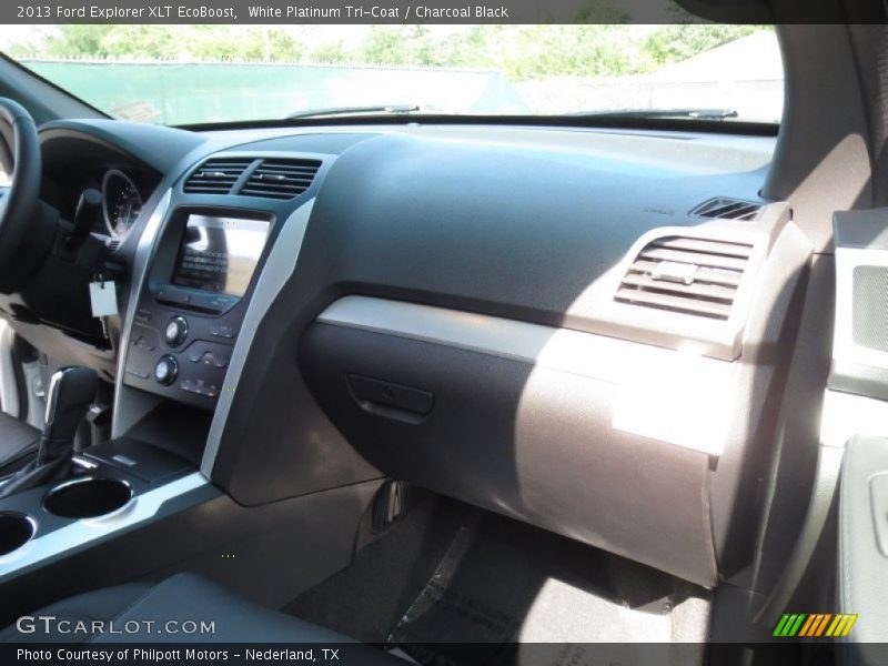White Platinum Tri-Coat / Charcoal Black 2013 Ford Explorer XLT EcoBoost