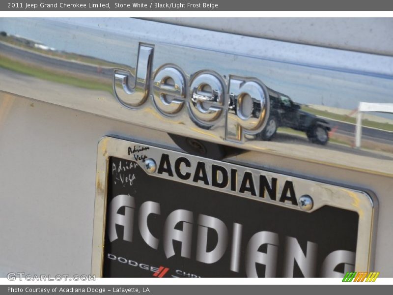 Stone White / Black/Light Frost Beige 2011 Jeep Grand Cherokee Limited