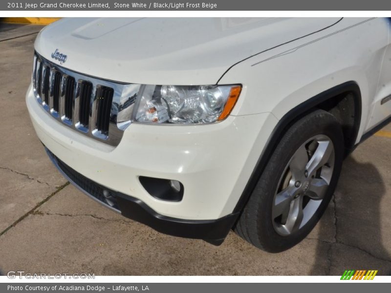 Stone White / Black/Light Frost Beige 2011 Jeep Grand Cherokee Limited