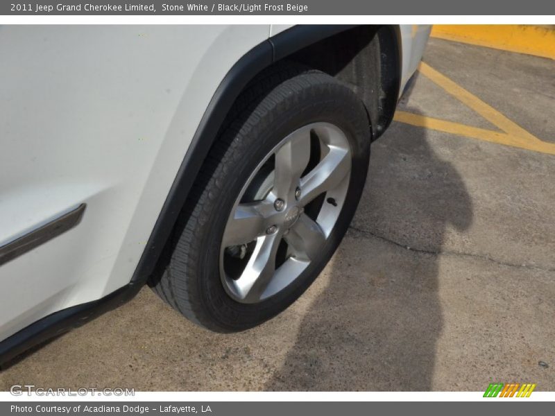 Stone White / Black/Light Frost Beige 2011 Jeep Grand Cherokee Limited