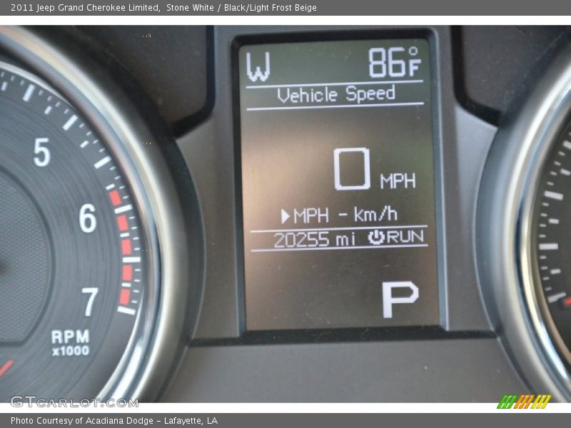 Stone White / Black/Light Frost Beige 2011 Jeep Grand Cherokee Limited