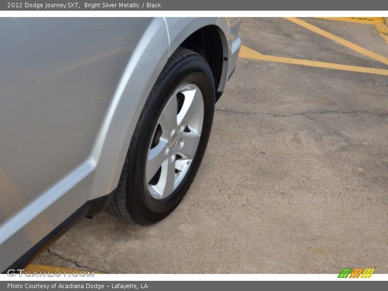 Bright Silver Metallic / Black 2012 Dodge Journey SXT