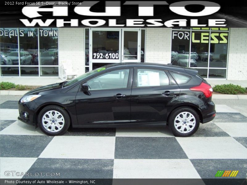 Black / Stone 2012 Ford Focus SE 5-Door