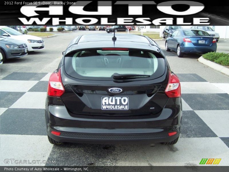 Black / Stone 2012 Ford Focus SE 5-Door