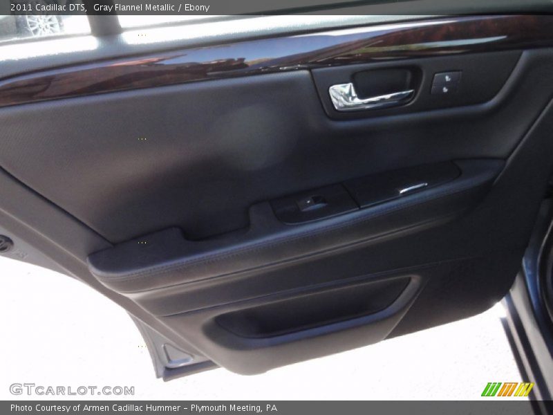 Gray Flannel Metallic / Ebony 2011 Cadillac DTS