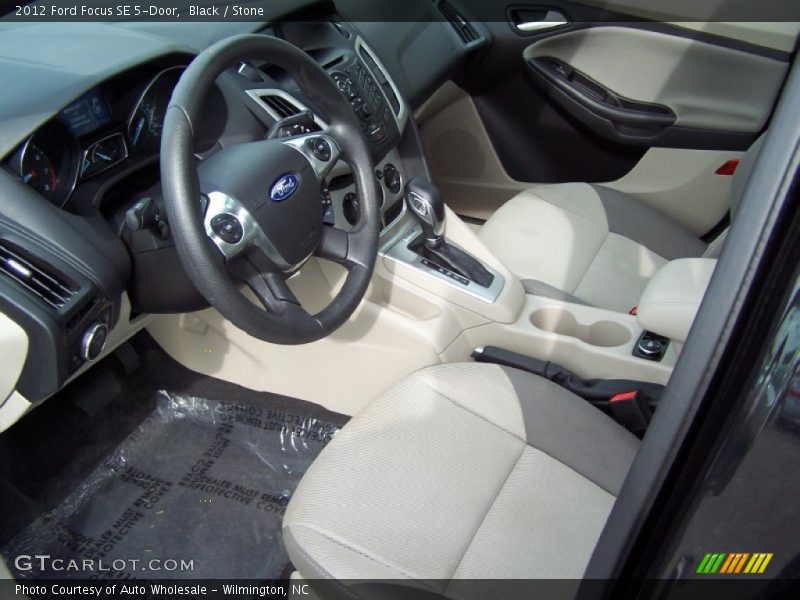 Black / Stone 2012 Ford Focus SE 5-Door