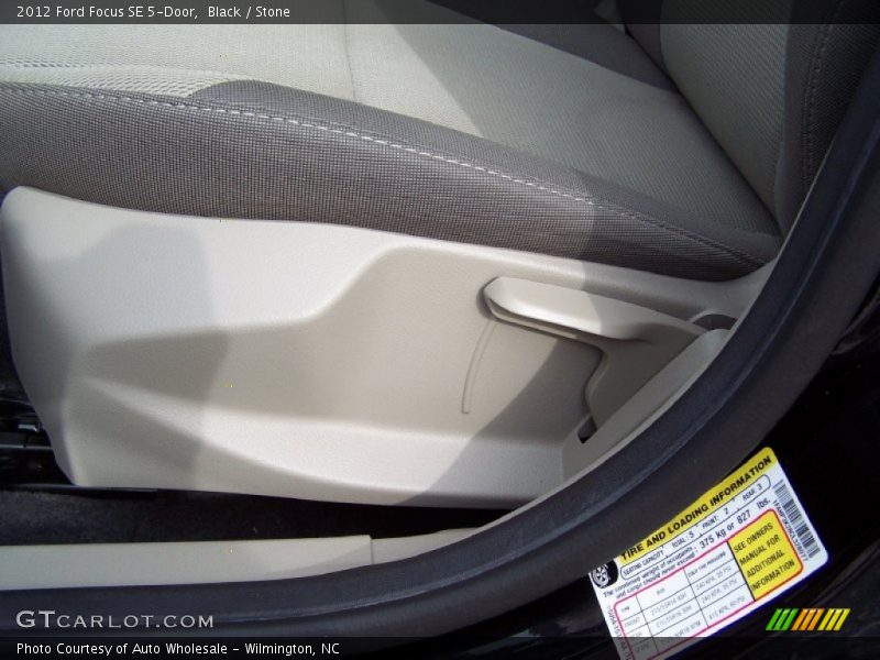 Black / Stone 2012 Ford Focus SE 5-Door