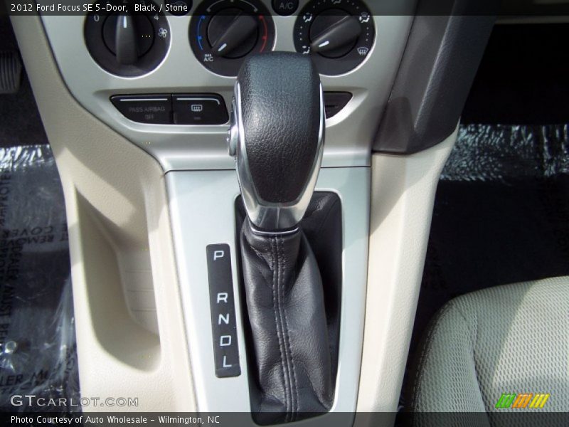 Black / Stone 2012 Ford Focus SE 5-Door