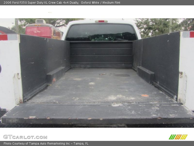 Oxford White / Medium Flint 2006 Ford F350 Super Duty XL Crew Cab 4x4 Dually
