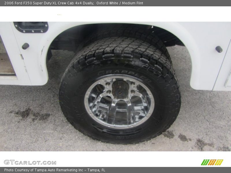 Oxford White / Medium Flint 2006 Ford F350 Super Duty XL Crew Cab 4x4 Dually