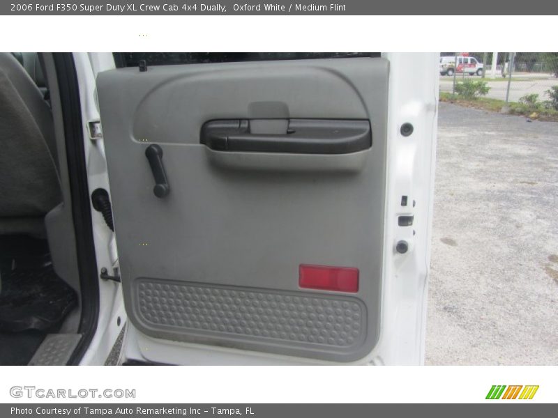 Oxford White / Medium Flint 2006 Ford F350 Super Duty XL Crew Cab 4x4 Dually