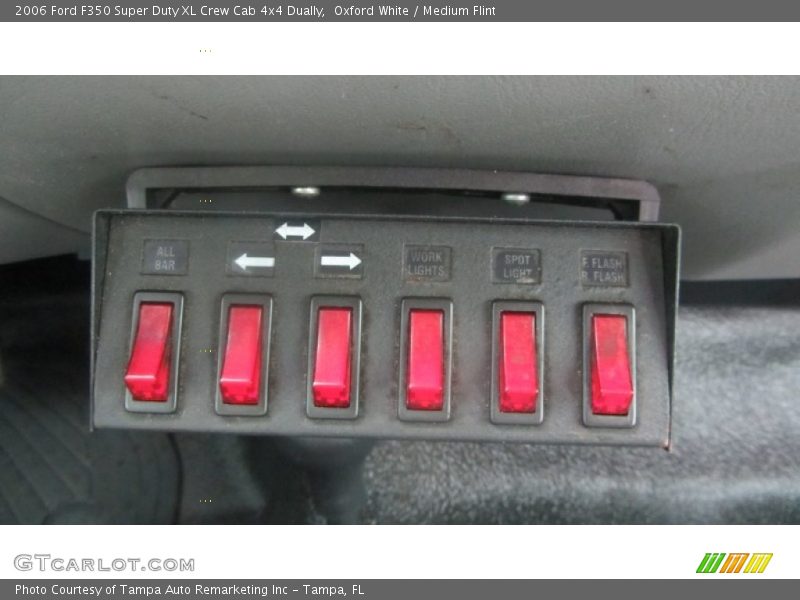 Oxford White / Medium Flint 2006 Ford F350 Super Duty XL Crew Cab 4x4 Dually