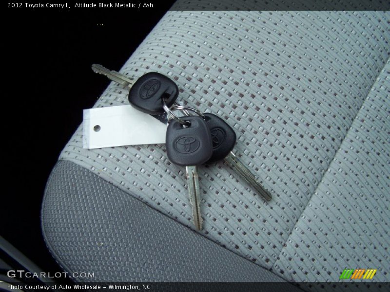 Attitude Black Metallic / Ash 2012 Toyota Camry L